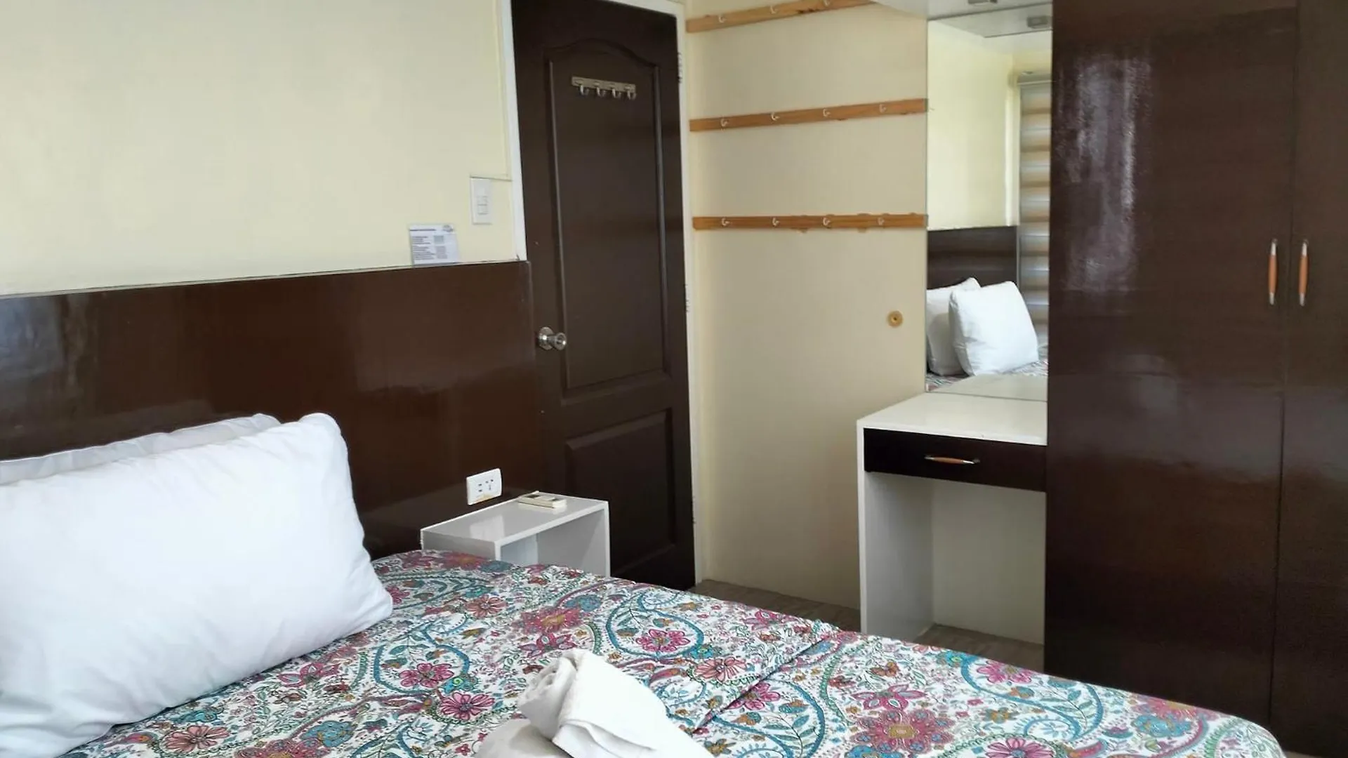 Apartment Two-Bedroom Ae One Oasis Condominium - Behind Sm Ecoland Davao Philippines